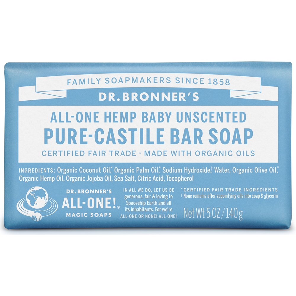 Dr. Bronner's Baby Mild Pure-Castile Bar Soap.Deze ongeparfumeerde zeep heeft een extra portie Olijfolie en is goed voor de gevoelige huid van baby's. LET OP: niet prik-vrij voor de oogjes!Dr. Bronner's Pure-Castile Bar Soaps zijn biologisch afbreekbaar, veganistisch, zacht en veelzijdig. Goed voor het wassen van het lichaam, gezicht of haar. Dr. Bronner's Bar Soap is gemaakt met gecertificeerde fairtrade ingrediënten en biologische Hennepolie voor een zacht, glad schuim dat uw huid niet uitdroogt. 100% biologisch afbreekbaar in een 100% gerecyclede wikkel.