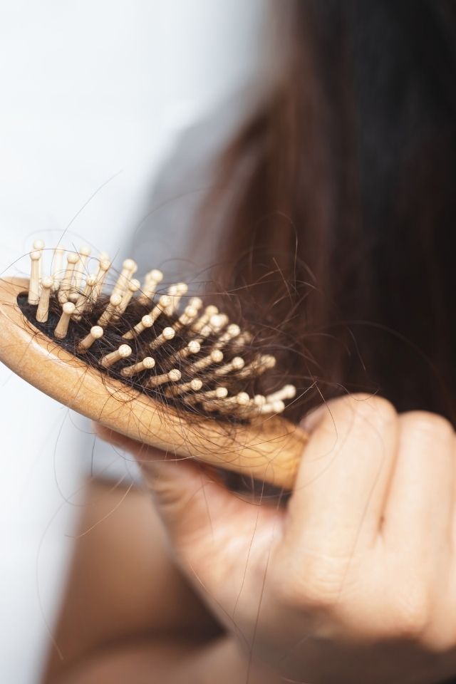 Quel est le meilleur shampooing contre la chute des cheveux ?